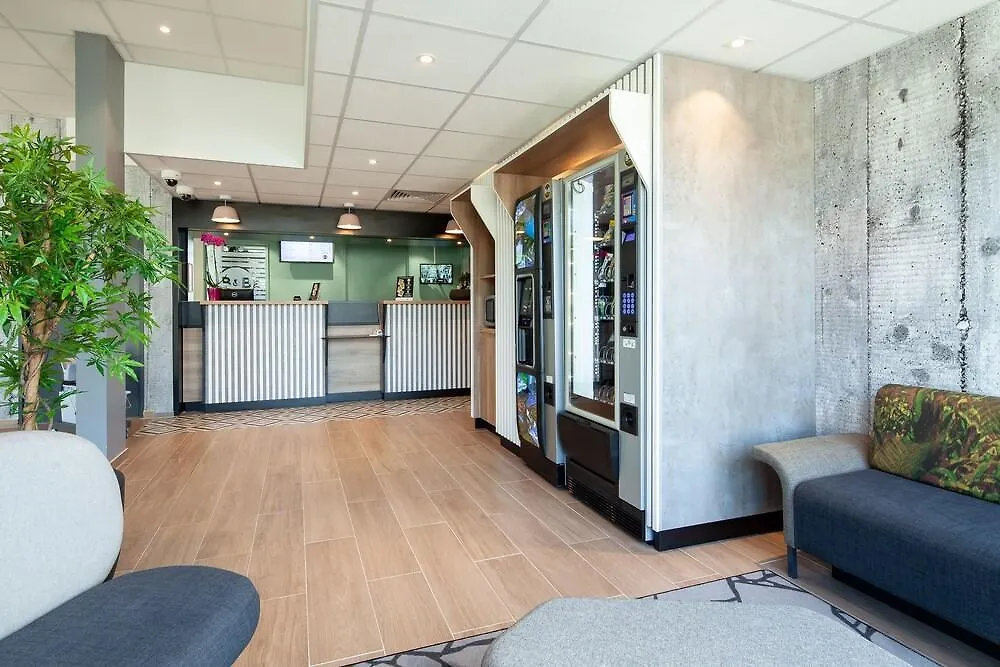 B&B Hotel Igny Palaiseau 3*, Igny (Essonne) France